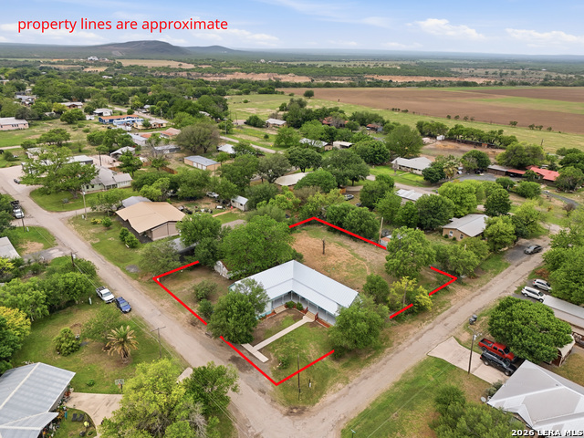 Image 23 of 29 For 309 Houston Street E