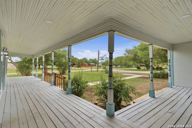 Image 27 of 29 For 309 Houston Street E