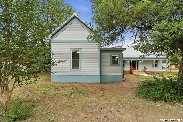 Image 29 of 29 For 309 Houston Street E