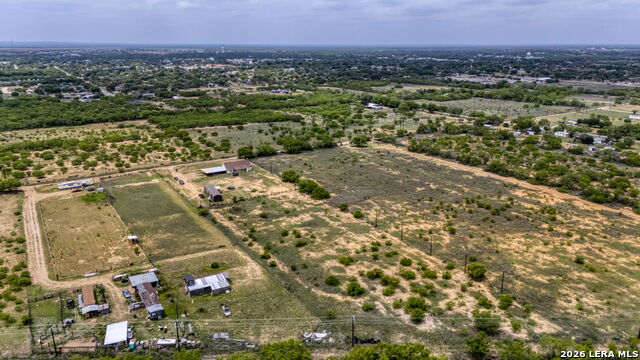 Image 32 of 50 For 1021 Wells  