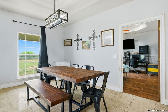 Image 5 of 50 For 1021 Wells  