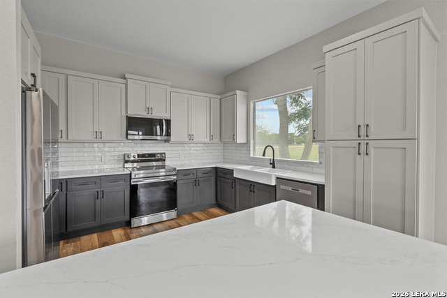 Image 11 of 26 For 13515 Quintana Rd