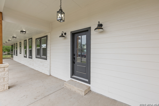 Image 4 of 26 For 13515 Quintana Rd