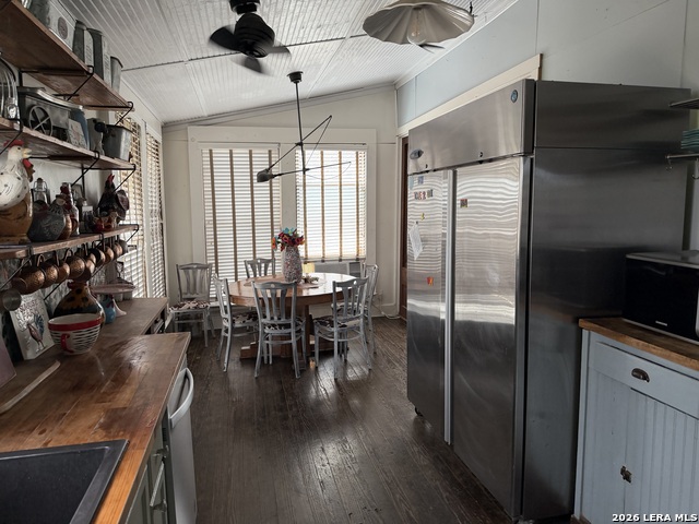 Image 2 of 10 For 191 Sunshine Ln