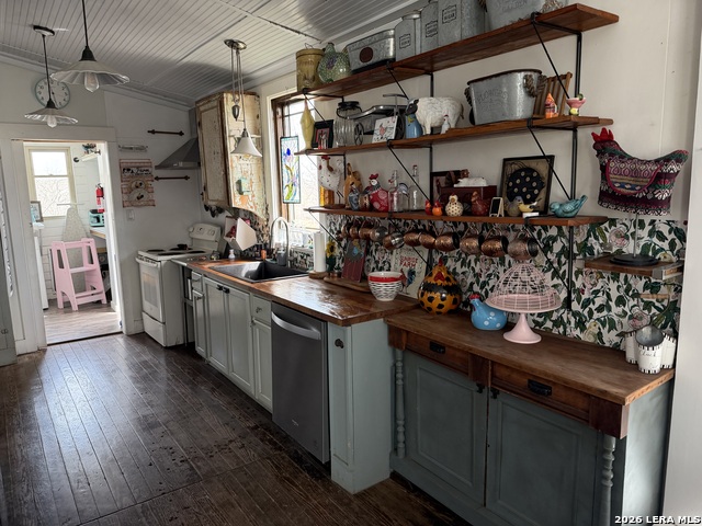 Image 4 of 10 For 191 Sunshine Ln