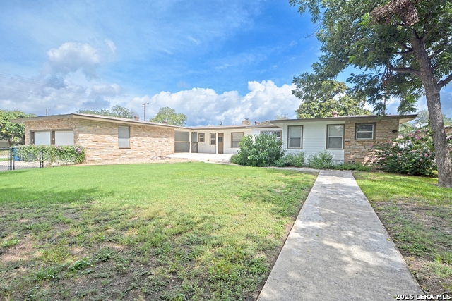 Image 41 of 47 For 671 Merriweather St W