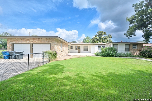 Image 42 of 47 For 671 Merriweather St W