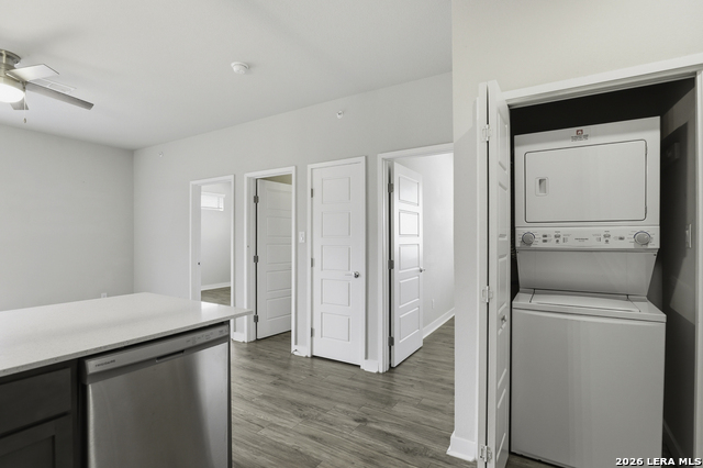 Image 5 of 25 For 711 Frio S 1203