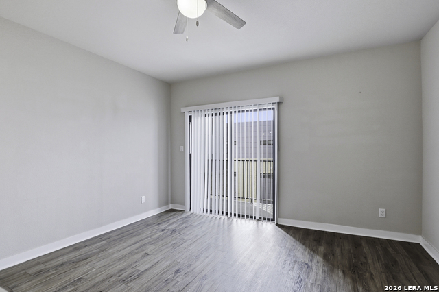 Image 7 of 25 For 711 Frio S 1203