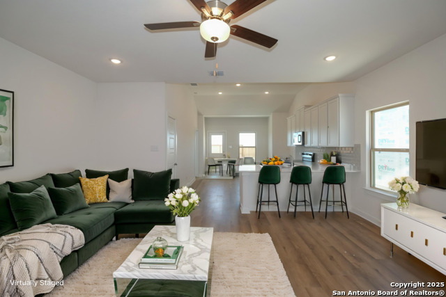 Image 7 of 21 For 10415 White Hart Lane