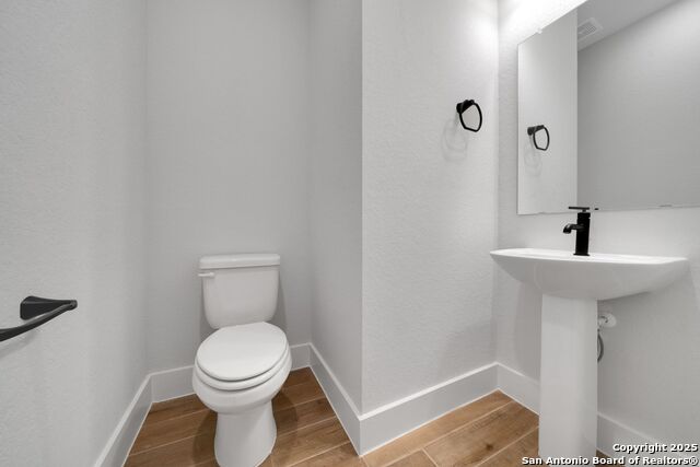 Image 14 of 43 For 13709 Giovannis Garden