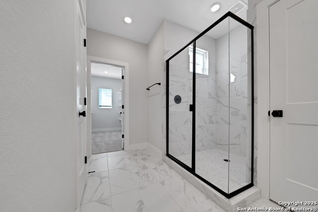 Image 19 of 43 For 13709 Giovannis Garden