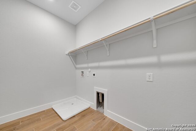 Image 24 of 43 For 13709 Giovannis Garden