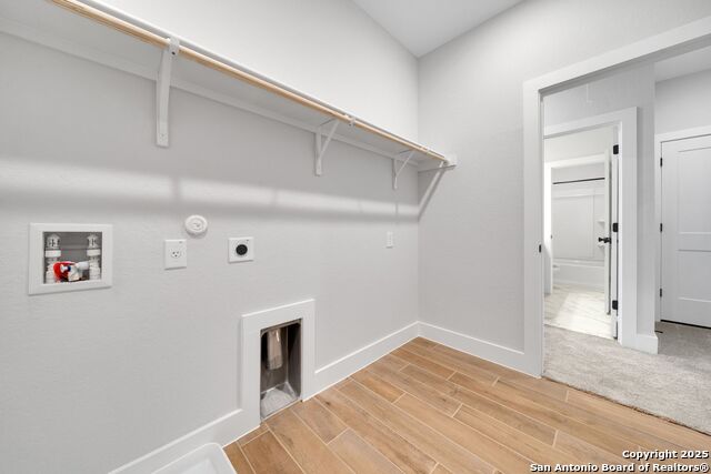 Image 25 of 43 For 13709 Giovannis Garden