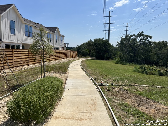 Image 40 of 43 For 13709 Giovannis Garden