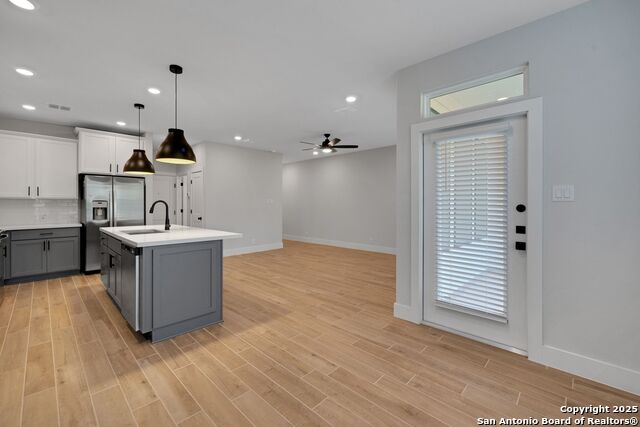 Image 8 of 43 For 13709 Giovannis Garden