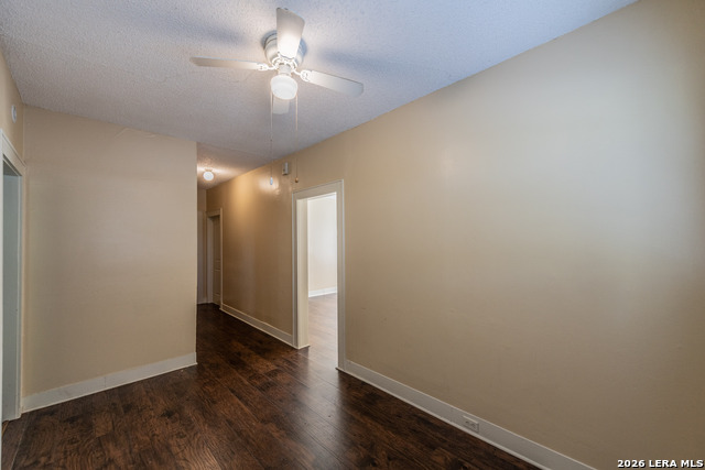 Image 19 of 21 For 327 Eleanor  1