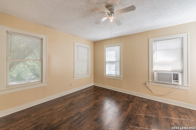 Image 6 of 21 For 327 Eleanor  1