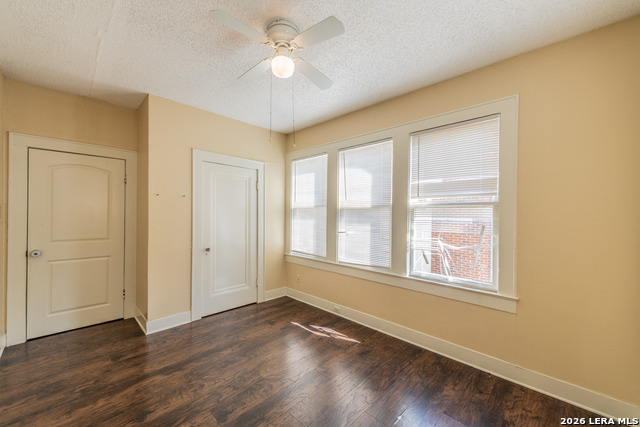 Image 7 of 21 For 327 Eleanor  1