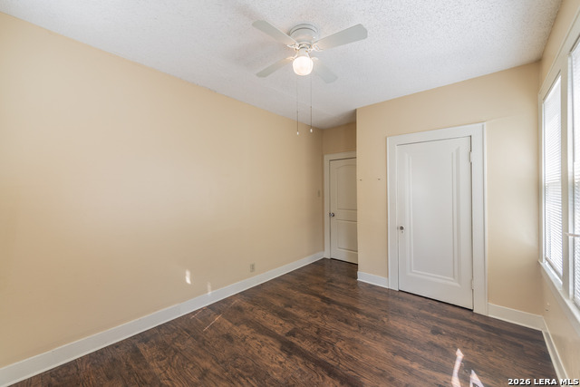 Image 8 of 21 For 327 Eleanor  1