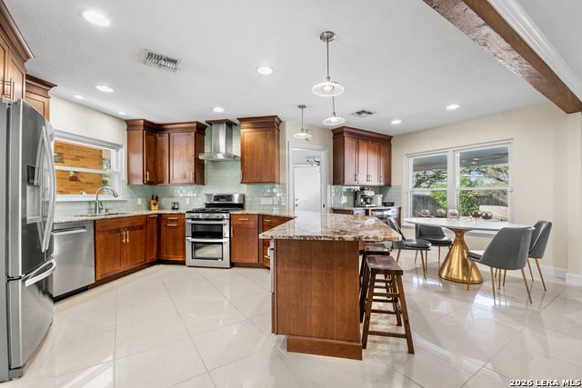 Listing photo id 19 for 203 Laramie Dr