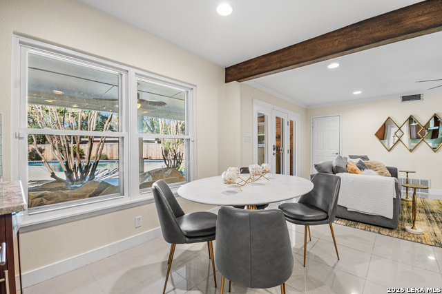 Listing photo id 24 for 203 Laramie Dr