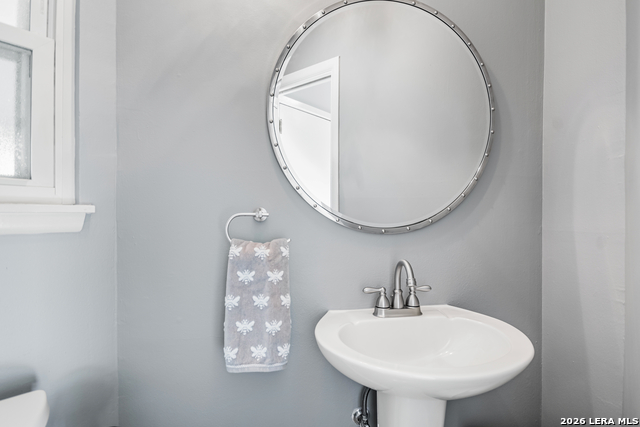 Listing photo id 27 for 203 Laramie Dr