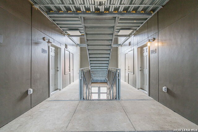 Image 24 of 31 For 711 Frio S 1301