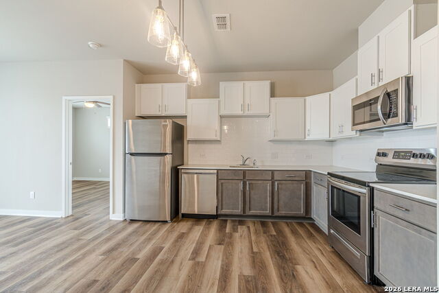 Image 3 of 31 For 711 Frio S 1301