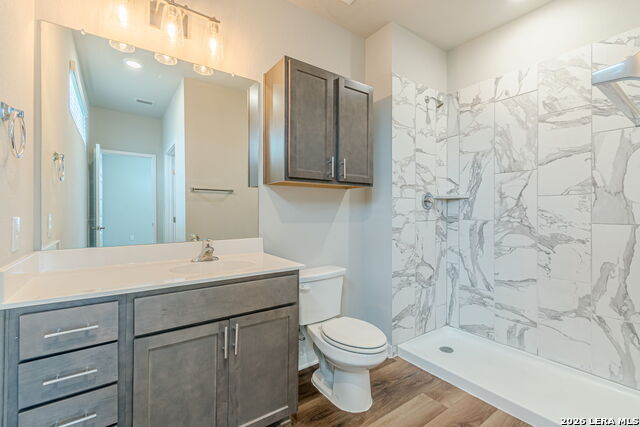 Image 21 of 31 For 711 Frio S 1302