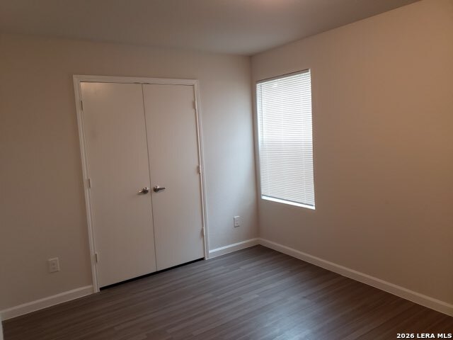 Image 18 of 21 For 1615 Navidad St N