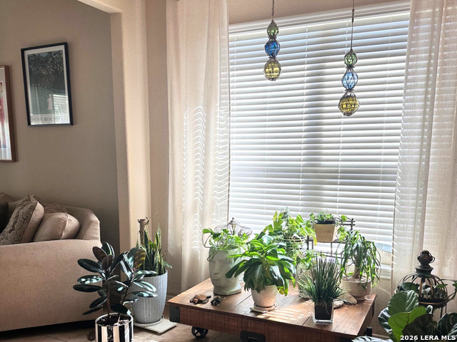 Image 5 of 32 For 22414 Akin Hts