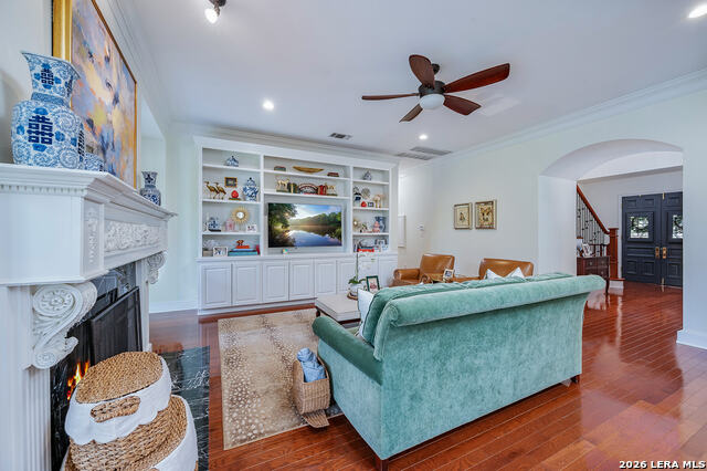 Listing photo id 11 for 15906 Nw Military Hwy