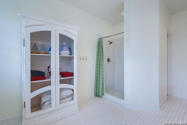 Listing photo id 31 for 15906 Nw Military Hwy