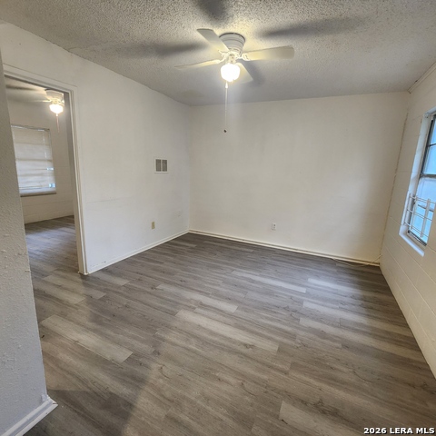 Image 2 of 8 For 610 Ruiz  2