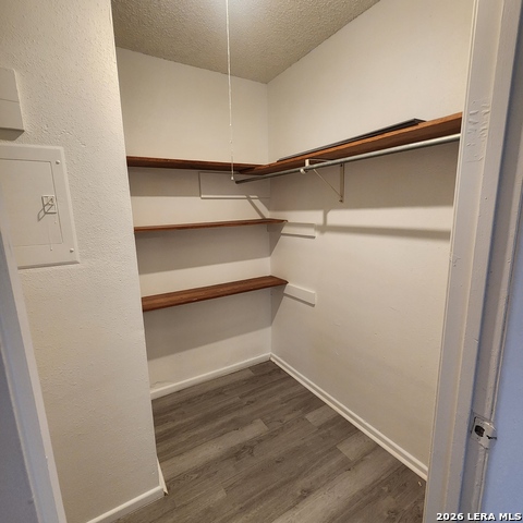 Image 3 of 8 For 610 Ruiz  2