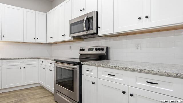 Image 11 of 34 For 728 Crestview