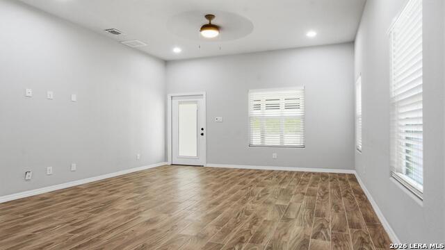 Image 15 of 34 For 728 Crestview