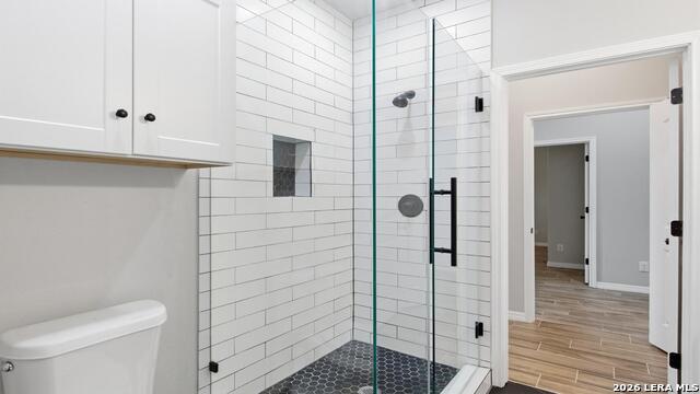 Image 19 of 34 For 728 Crestview