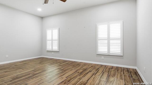 Image 21 of 34 For 728 Crestview