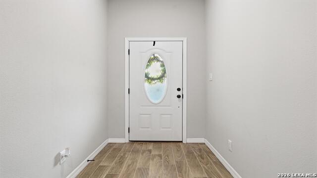 Image 7 of 34 For 728 Crestview