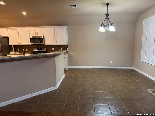 Image 12 of 42 For 222 Royal Troon