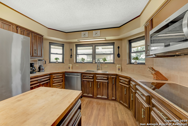 Image 9 of 40 For Tbd Brisco  