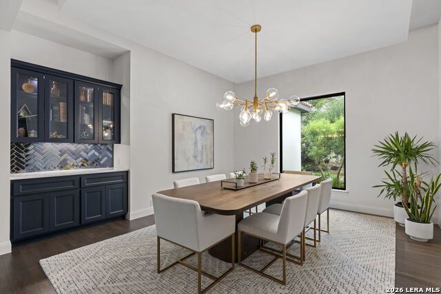 Image 16 of 47 For 9835 Midsomer Pl