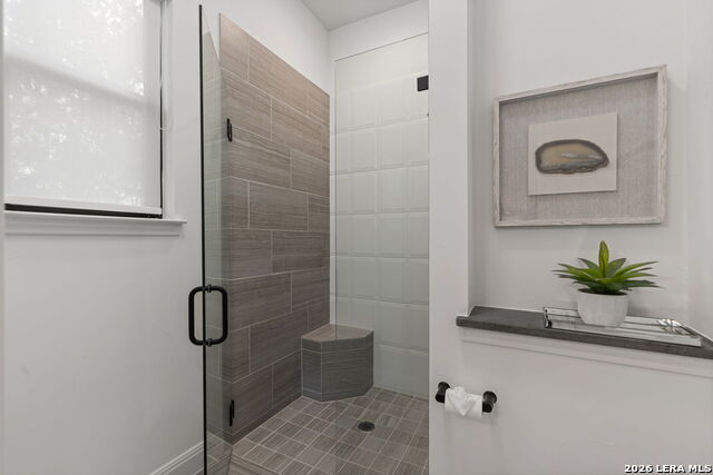 Image 33 of 47 For 9835 Midsomer Pl