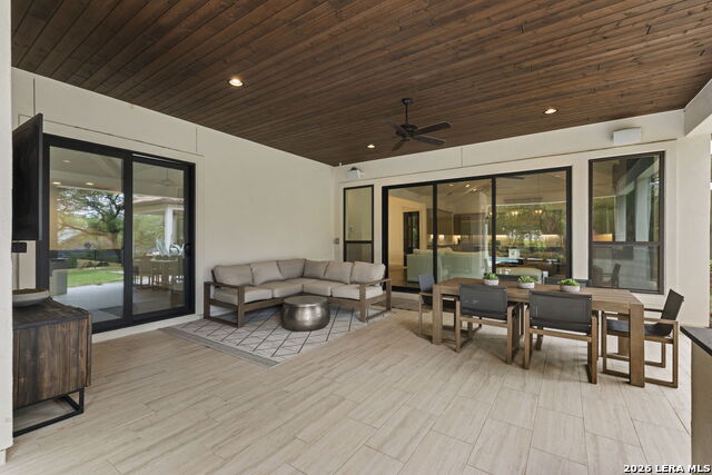 Image 37 of 47 For 9835 Midsomer Pl