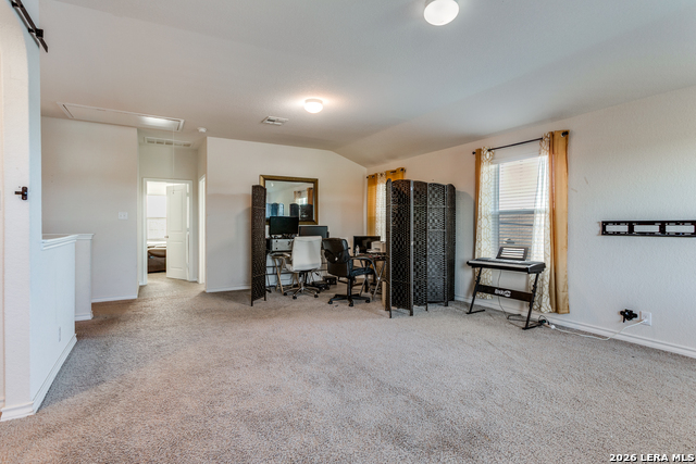 Image 11 of 33 For 268 Cuban Emerald