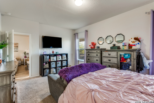 Image 13 of 33 For 268 Cuban Emerald