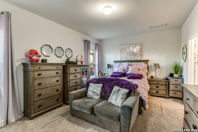 Image 22 of 33 For 268 Cuban Emerald