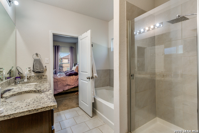 Image 24 of 33 For 268 Cuban Emerald